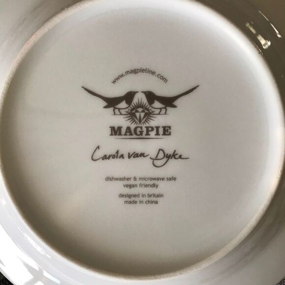 Magpie dog Terrier pop art Plate 6” ceramic plate collectible Beasties - Picture 2 of 2